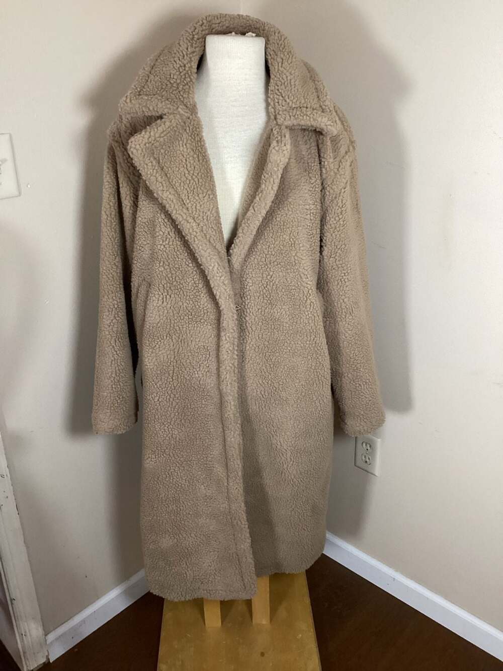 Fabletics Teddy Long Coat in Latte Beige Sherpa